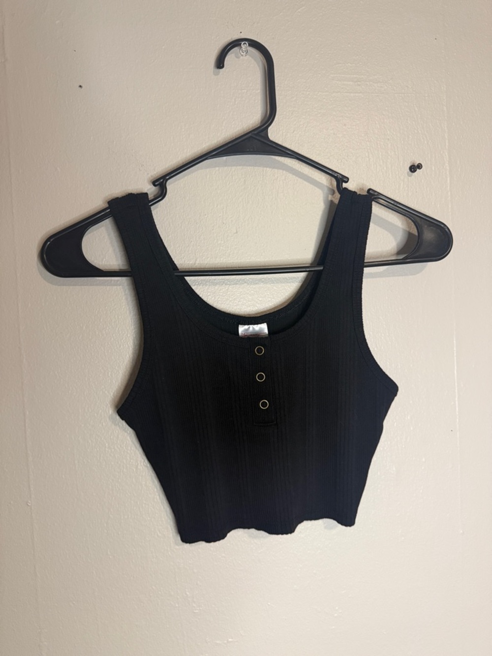 No Boundaries Black Ribbed Henley Crop Tank